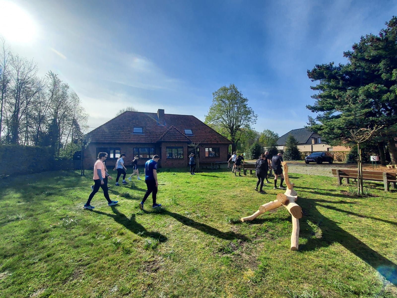 Bootcamp op het veld — warm-up games met de crew